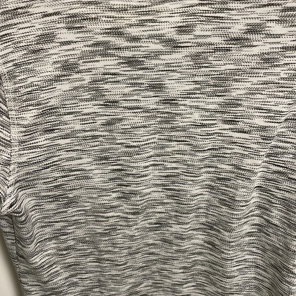 Diadora long sleeve work out top - Picture 3 of 3